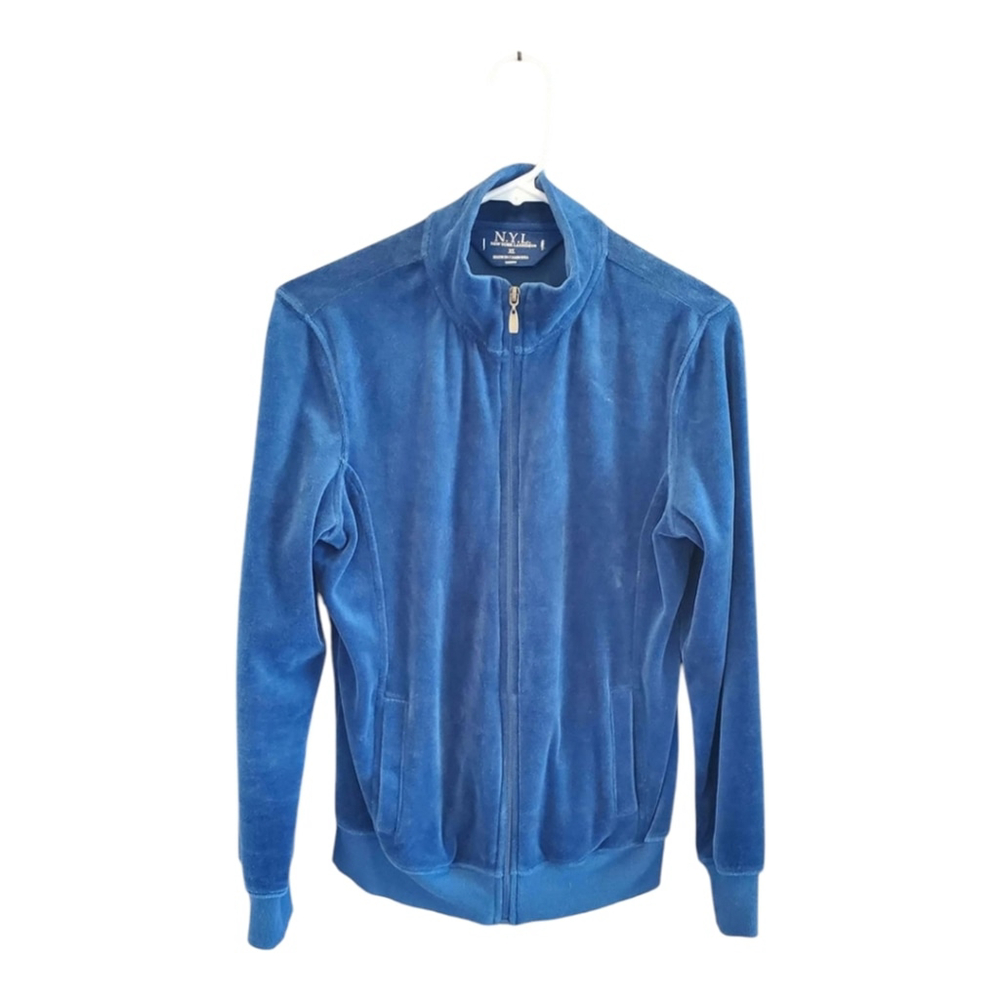 N.Y.L. Juniors XL Blue Soft Cotton Sweatshirt